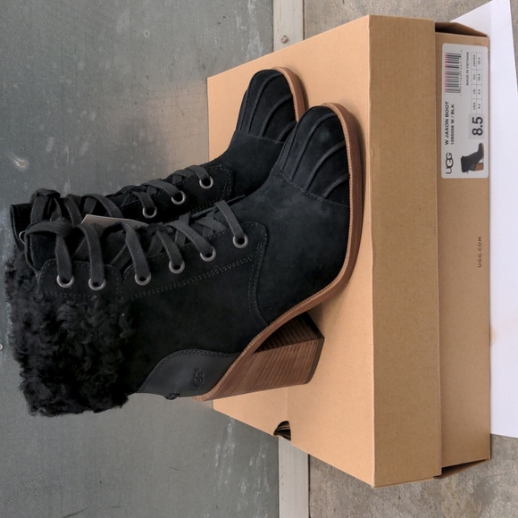 UGG Shoes - UGG Jaxon Boot Black Suede Fur Cuff NIB